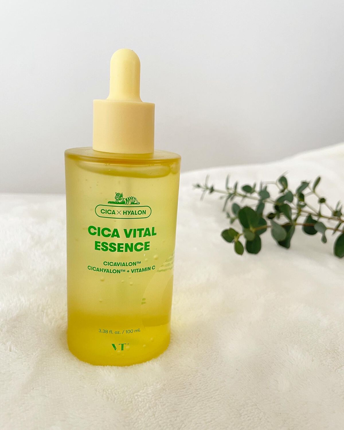 シカバイタル エッセンス/VT/美容液を使ったクチコミ（2枚目）