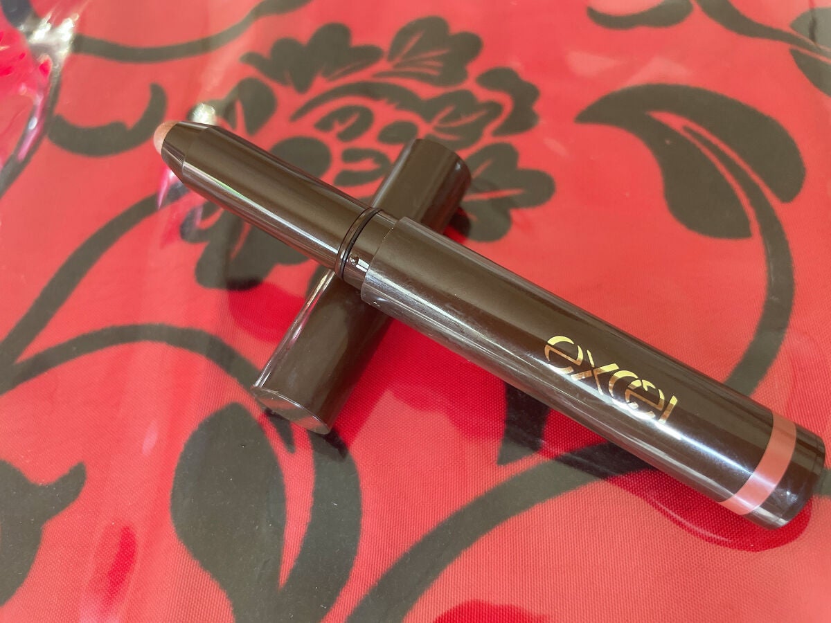 グリームオンフィットシャドウ/excel/スティックアイシャドウを使ったクチコミ(2枚目)