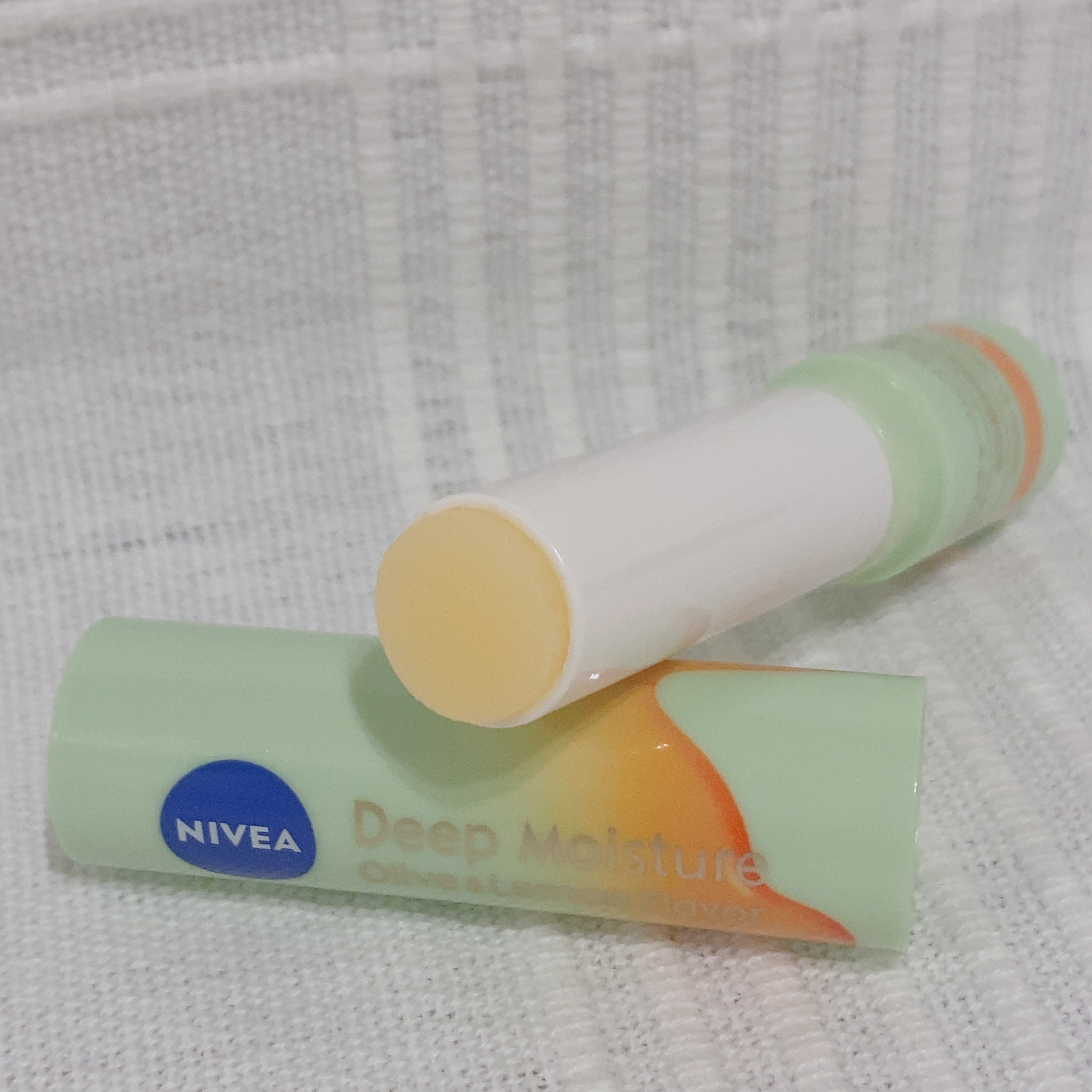 ニベア ディープモイスチャーリップ メルティタイプ/ニベア/リップクリームを使ったクチコミ（2枚目）