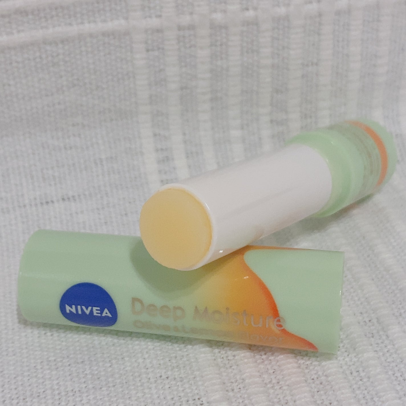 ニベア ディープモイスチャーリップ メルティタイプ/ニベア/リップクリームを使ったクチコミ(2枚目)