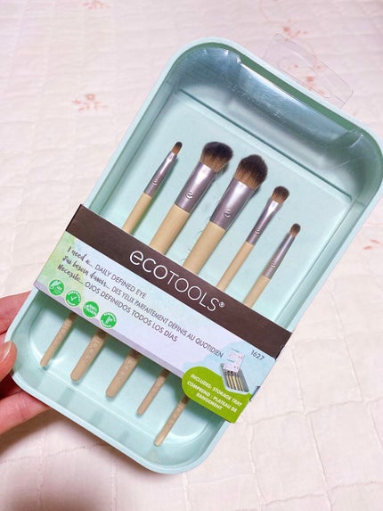 Daily Defined Eye Brush Set, 5 Piece Set & Storage Tray/EcoTools/メイクブラシを使ったクチコミ(7枚目)