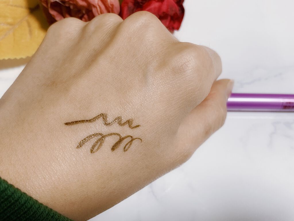 「密着アイライナー」ショート筆リキッド/デジャヴュ/リキッドアイライナーを使ったクチコミ(3枚目)