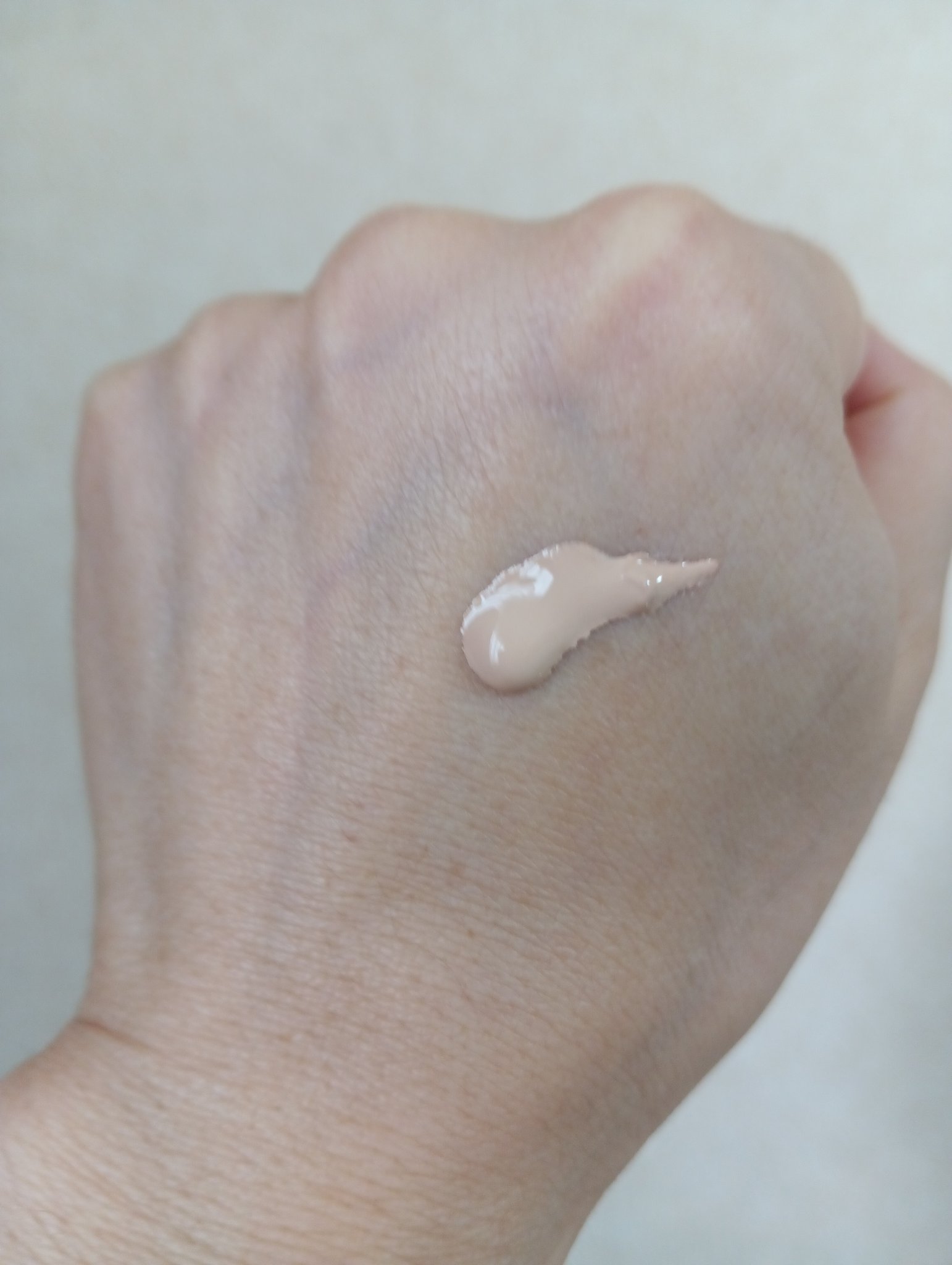 アルビオン スタジオ グレイズデュウ ファンデーション/ALBION/リキッドファンデーションを使ったクチコミ（2枚目）