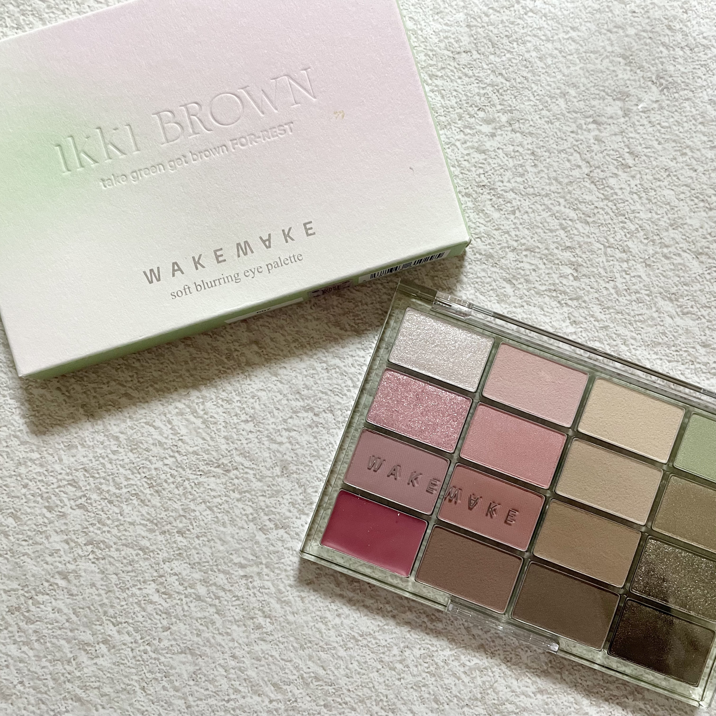 ソフトブラーリングアイパレット/wakemake/アイシャドウパレットを使ったクチコミ（1枚目）