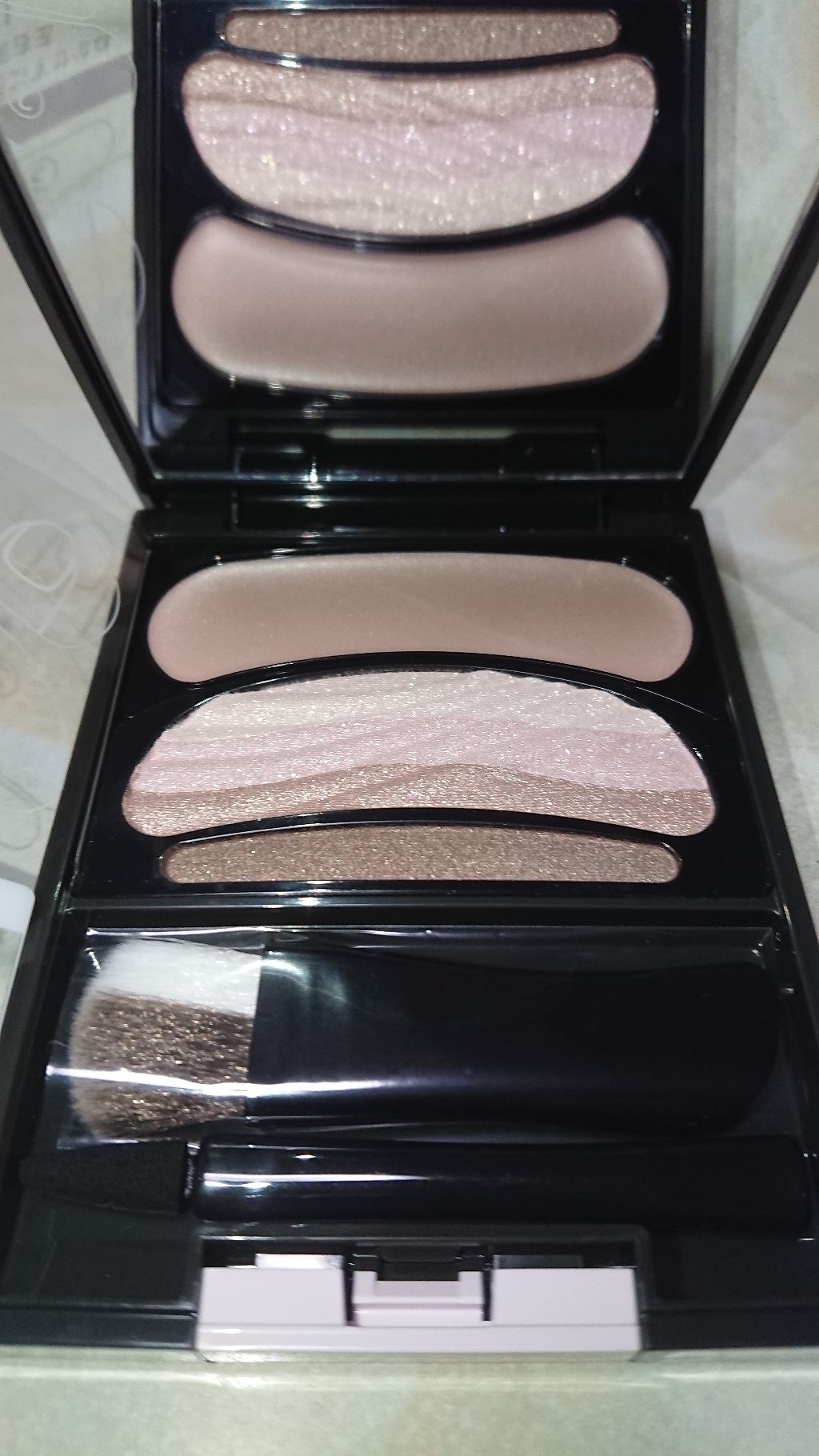 ブラシひと塗りシャドウ/オーブ/アイシャドウパレットを使ったクチコミ（3枚目）