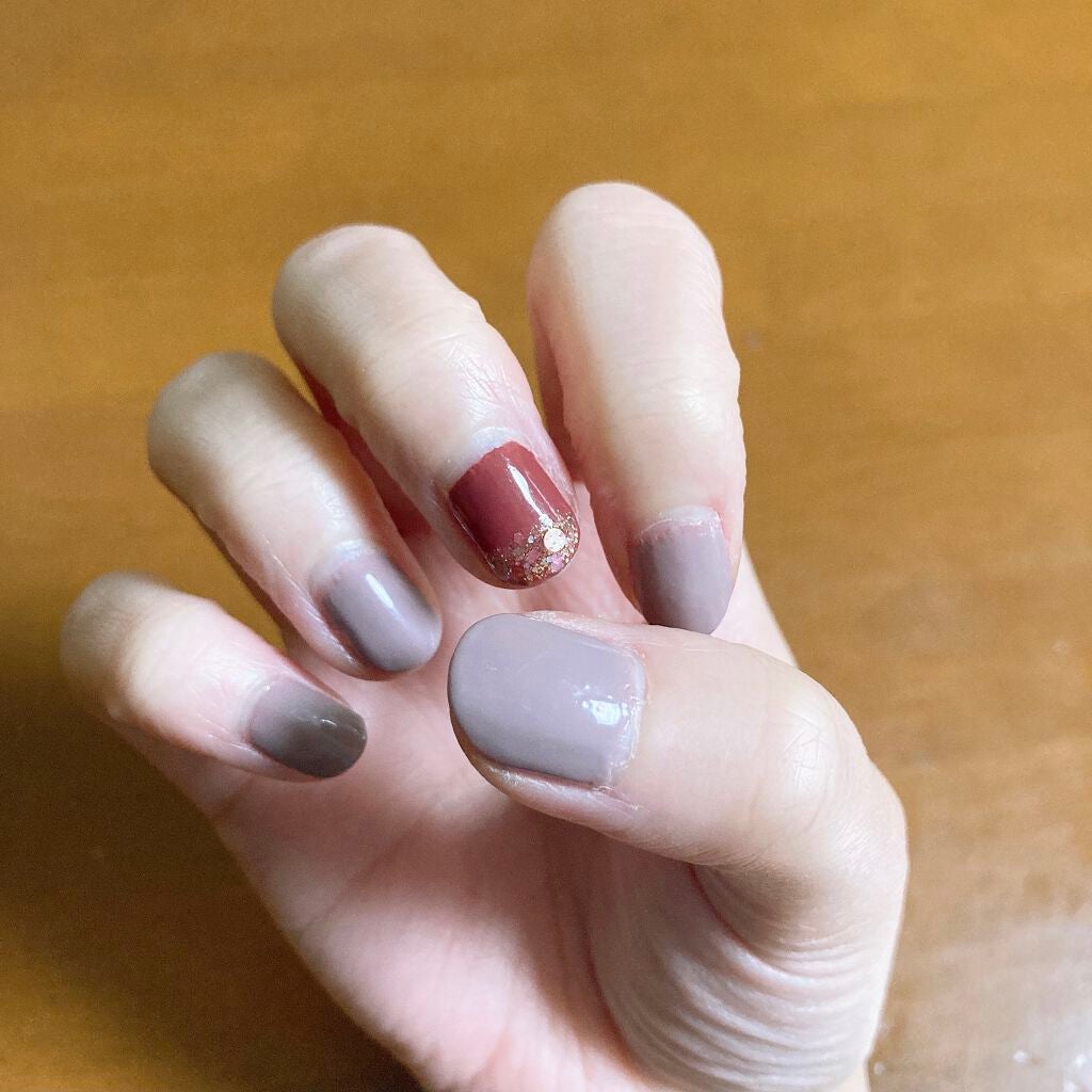 カラフルネイルズ/キャンメイク/マニキュアを使ったクチコミ(2枚目)