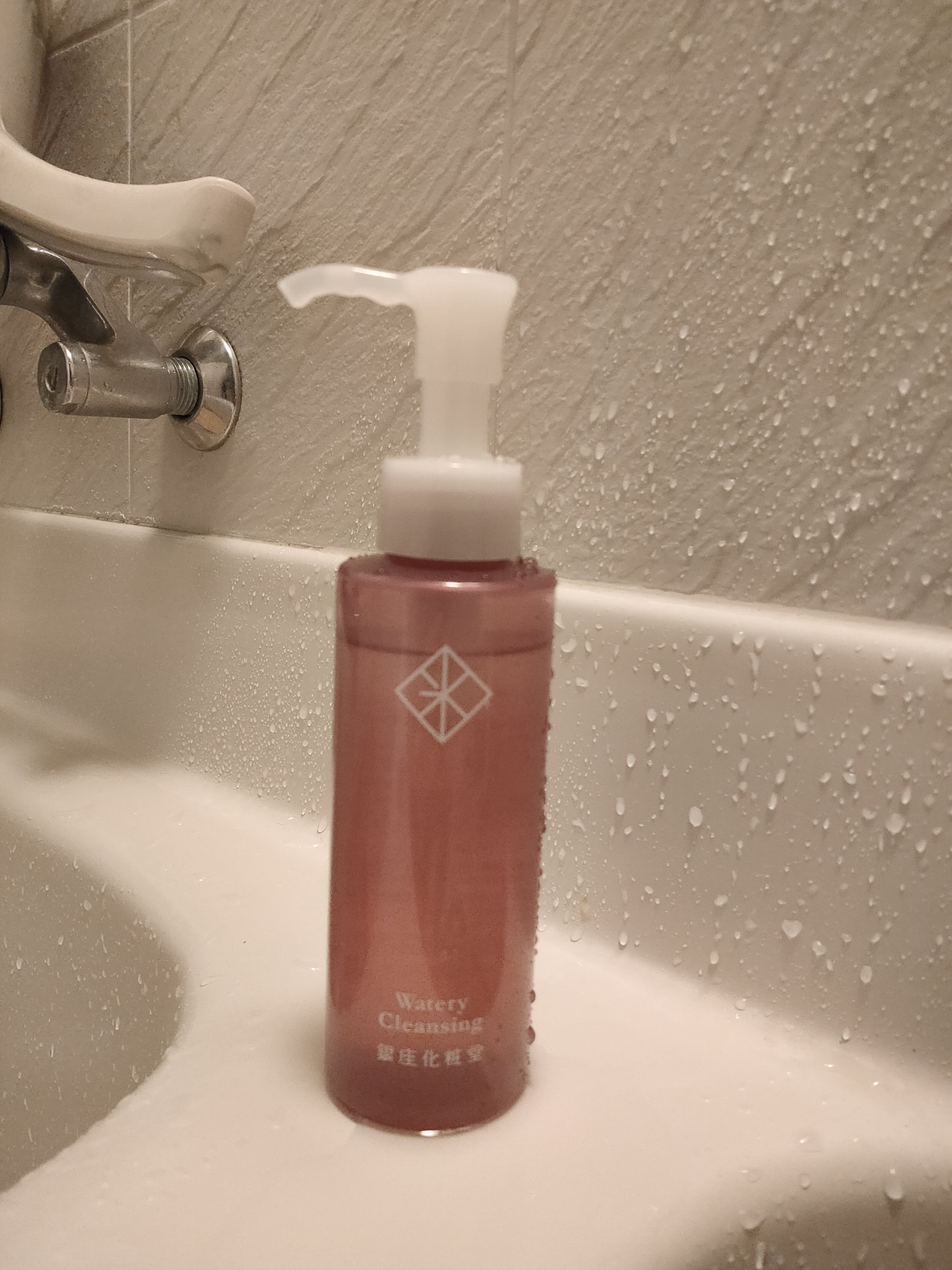 ウォータリークレンジング/銀座化粧堂/クレンジングウォーターを使ったクチコミ（1枚目）