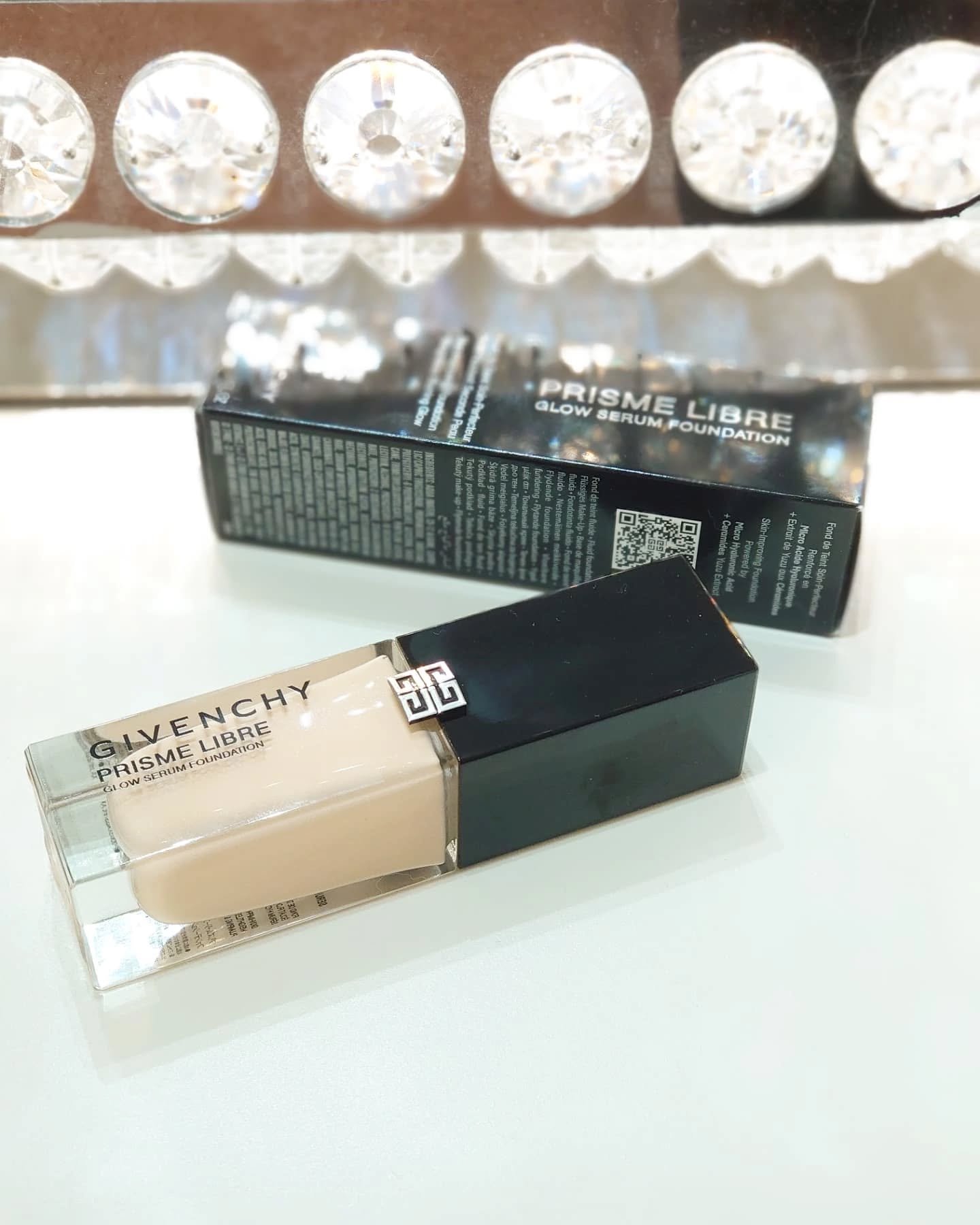 プリズム･リーブル･グロウ･セラム･ ファンデーション/GIVENCHY/リキッドファンデーションを使ったクチコミ（1枚目）