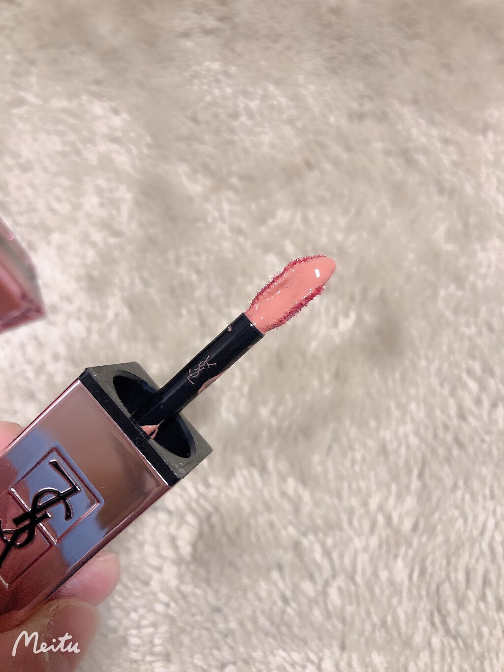 ルージュ ピュールクチュール ヴェルニ ウォーターグロウ/YVES SAINT LAURENT BEAUTE/口紅を使ったクチコミ(2枚目)