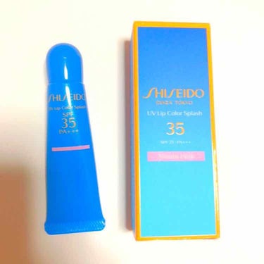 資生堂
UVリップカラー スプラッシュ
マイアミピンク
SPF35・PA+++ 10g　
2,500円（税抜）



( 'Θ' )テクスチャー
出した時はかためにみえますが、唇に乗せるとさらっと伸びて