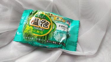 ・温泡 こだわり森
針葉樹の森の香り


森の香りをどう表現したらいいか難しいけど、
空気がおいしい緑の中（公園でも山でも）
みたいな？


癒やされる香りではありました。


ハーバルグリーンのお湯と