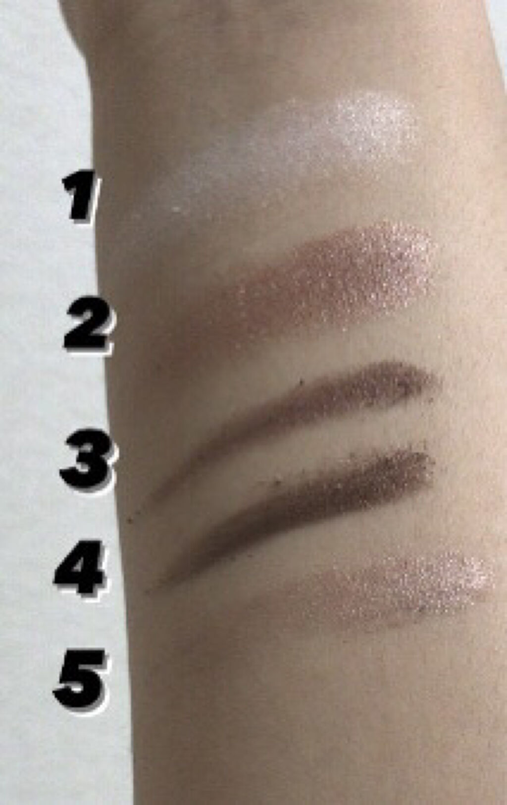 ブラシひと塗りシャドウ 561 ブラウン系/オーブ/アイシャドウパレットを使ったクチコミ（2枚目）