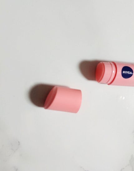 ニベア フレーバーリップ デリシャスドロップ ピーチの香り/ニベア/リップクリームを使ったクチコミ(3枚目)