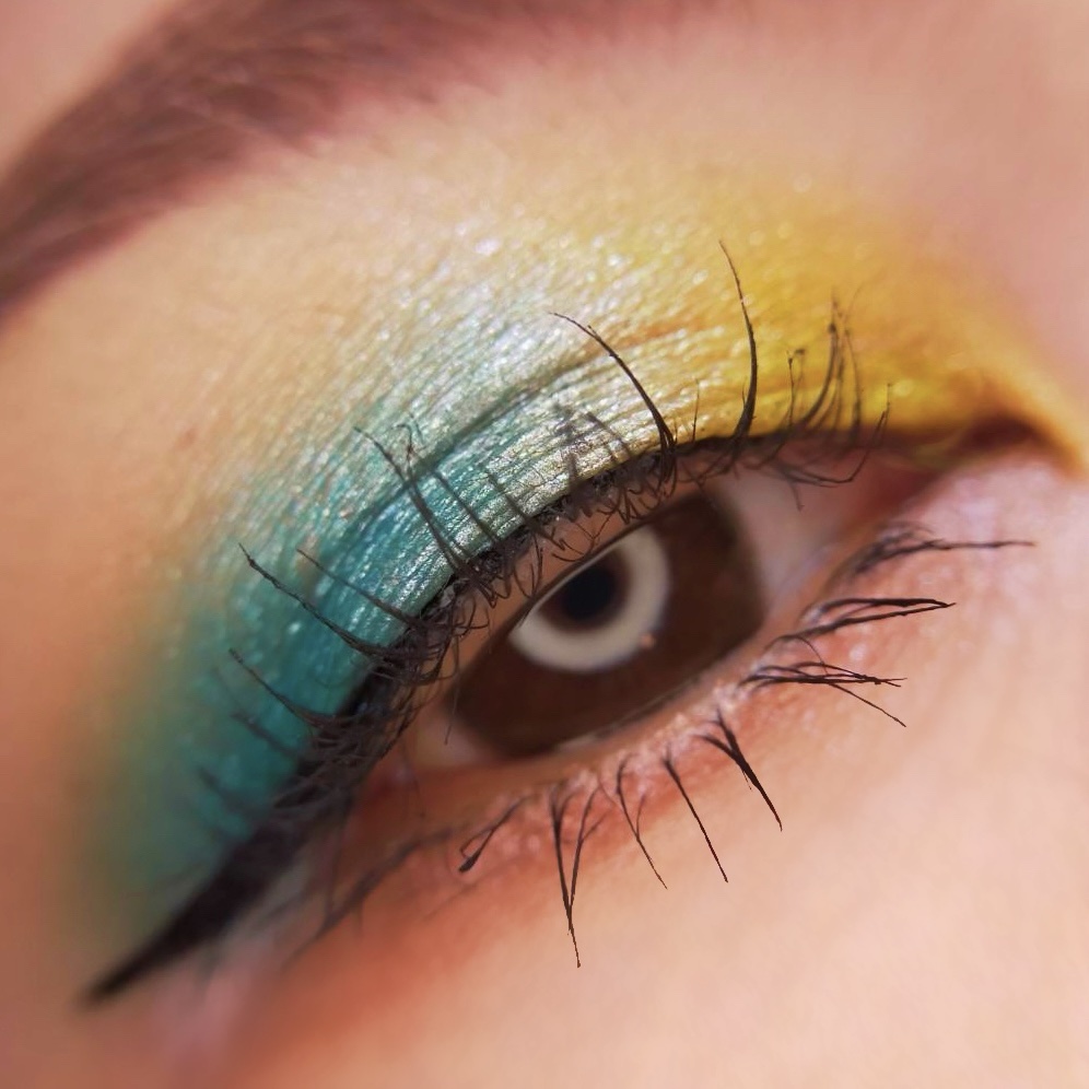 スモール アイシャドウ × 12 (ボタニック パニック)/M・A・C/アイシャドウパレットを使ったクチコミ（3枚目）