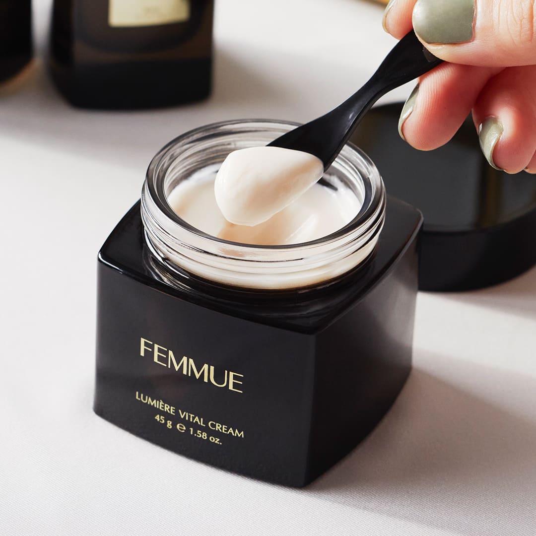 ルミエール ヴァイタルC/FEMMUE/ブースター・導入液を使ったクチコミ(4枚目)