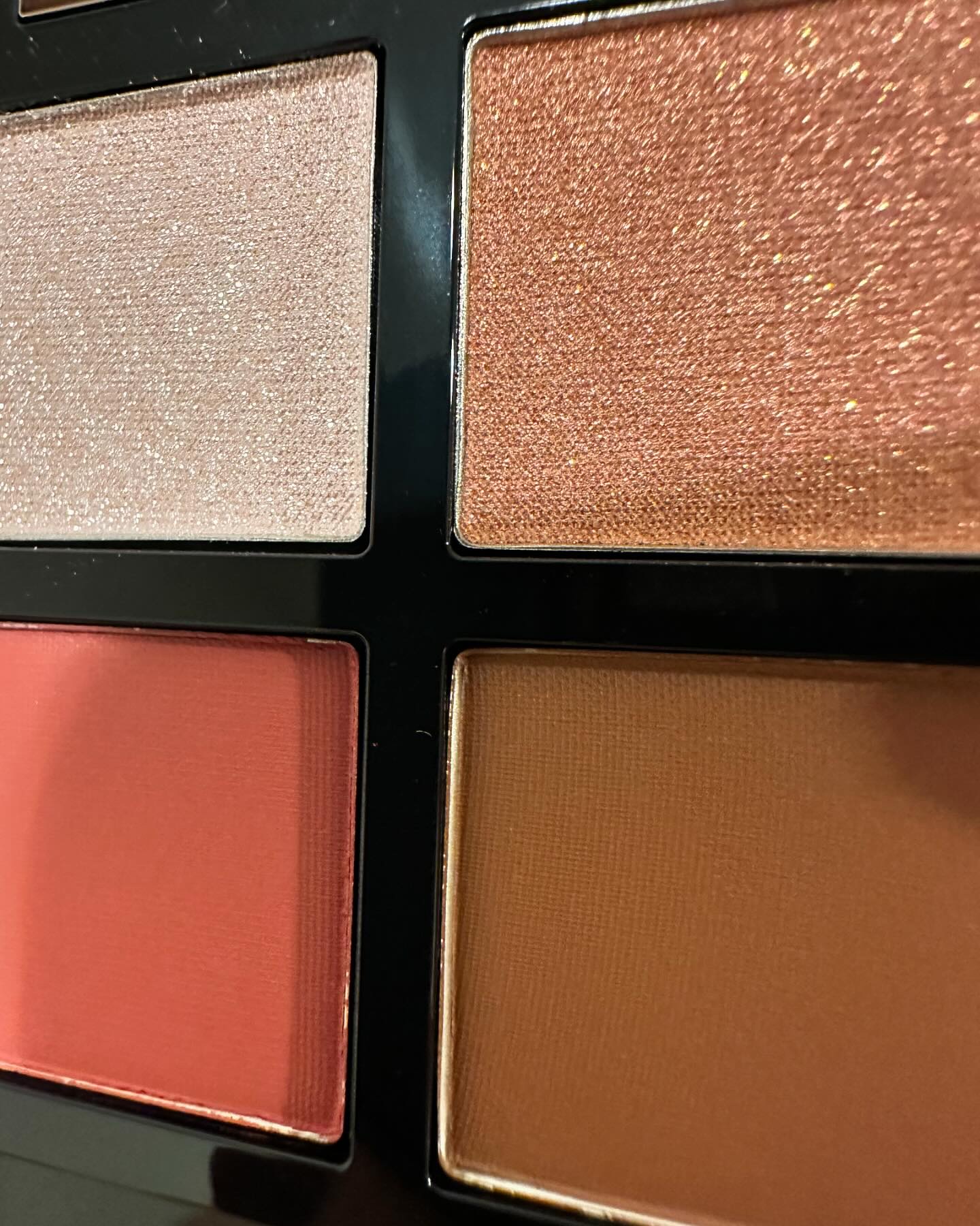 アイ カラー クォード/TOM FORD BEAUTY/アイシャドウパレットを使ったクチコミ（3枚目）