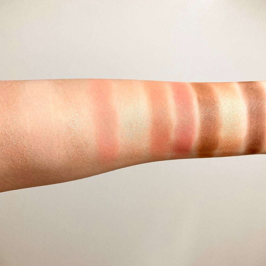 嘘が苦手なくま on LIPS 「ロムアンドのパレットは可愛いですが、3,000円位して私にはお..」(3枚目)