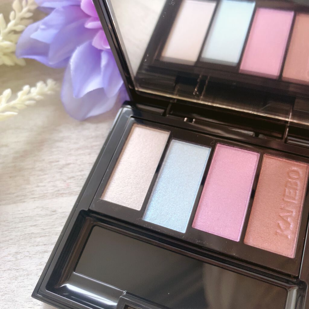 レイヤードカラーズアイシャドウ 01 エステティックスカイ/KANEBO/アイシャドウパレットを使ったクチコミ（1枚目）