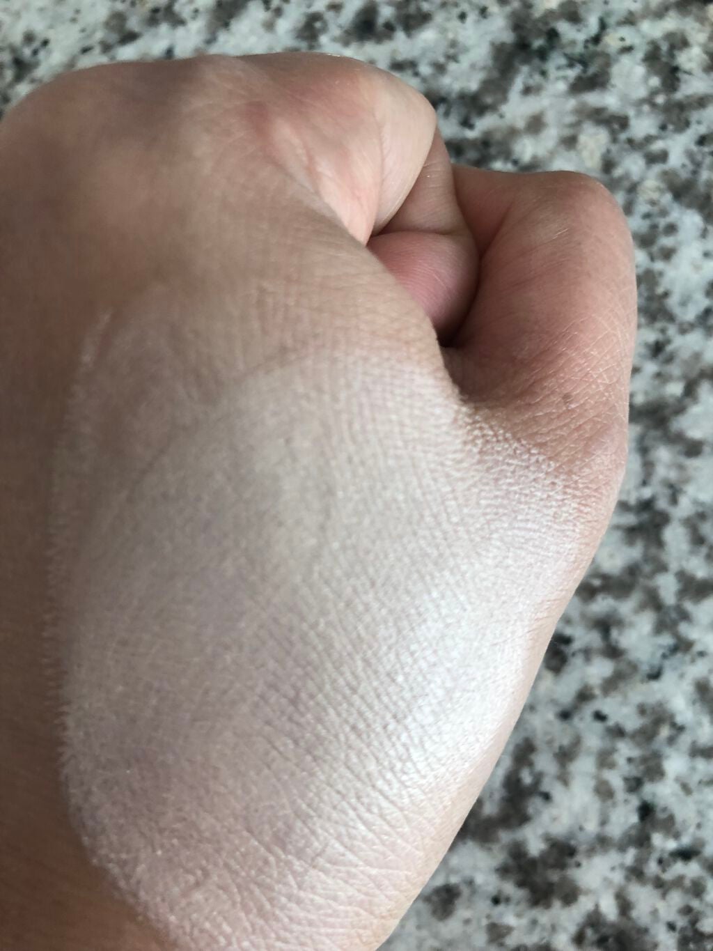 カラーチェンジファンデーション/QUEI/クリーム・エマルジョンファンデーションを使ったクチコミ(6枚目)