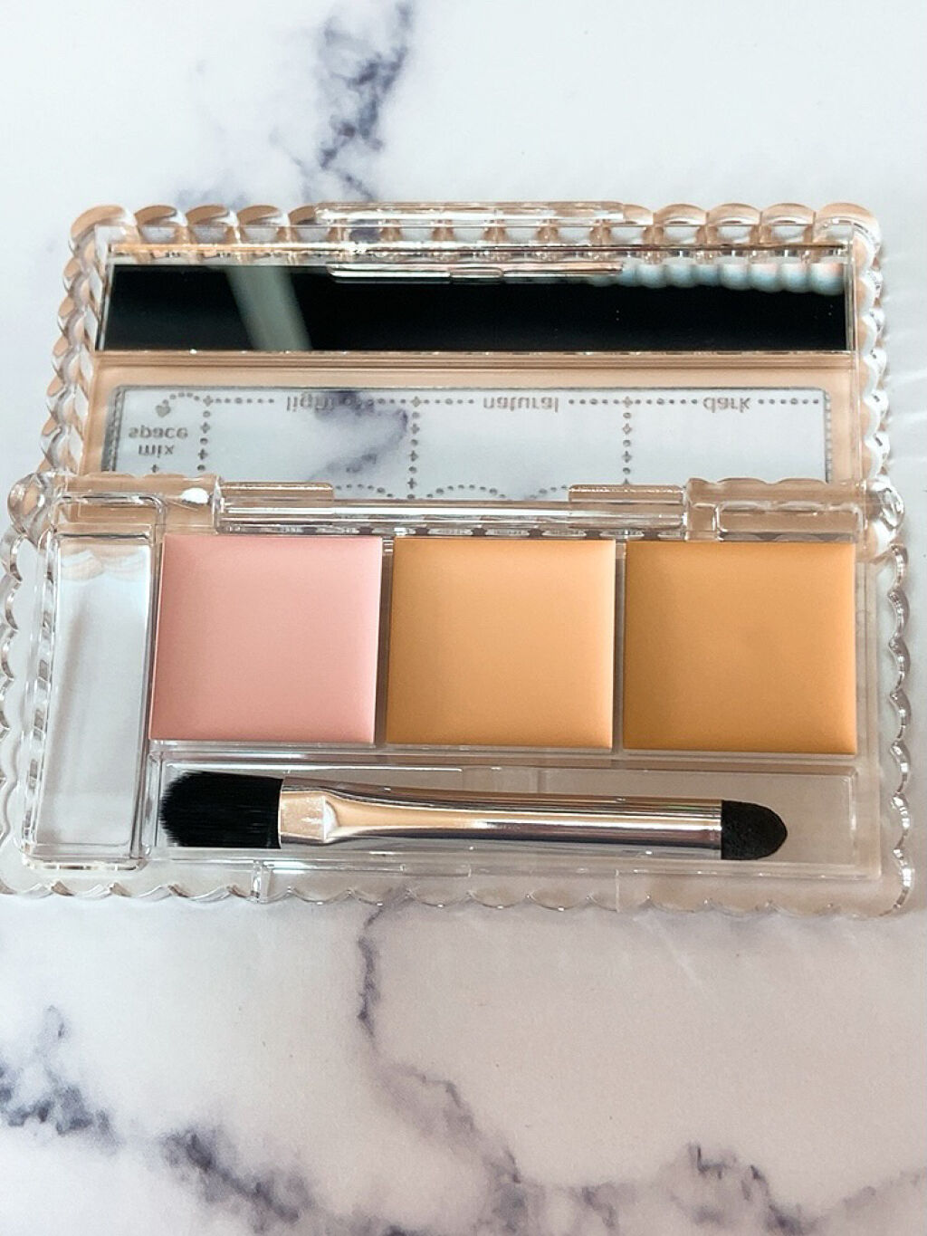 カラーミキシングコンシーラー C11 ピンク＆ライトベージュ/キャンメイク/パレットコンシーラーを使ったクチコミ（2枚目）