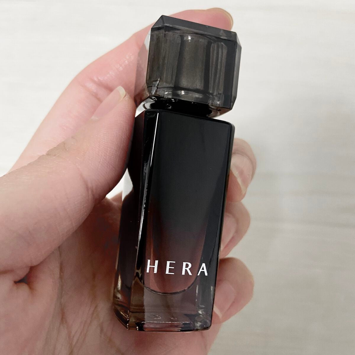 センシュアル フィッティング グロウ ティント/HERA/リップティントを使ったクチコミ(1枚目)