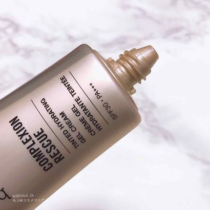 CR ティンテッド ジェル クリーム b/bareMinerals/クリーム・エマルジョンファンデーションを使ったクチコミ(2枚目)