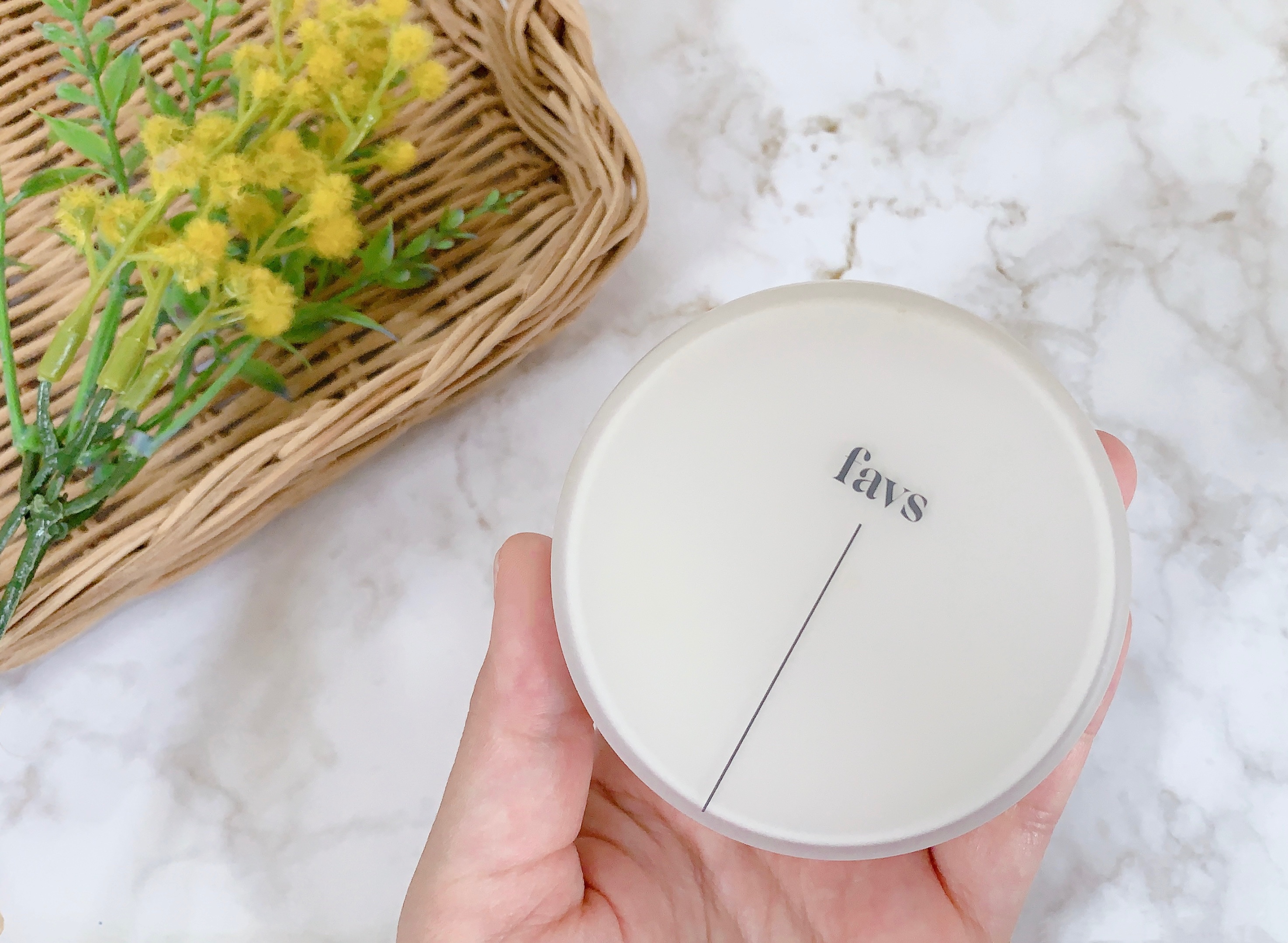 カーミンググロウアップクッションファンデーション タン/favs/リキッドファンデーションを使ったクチコミ（3枚目）