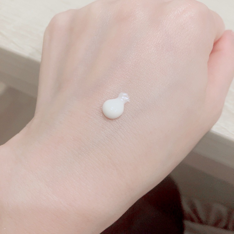 UV  アスリズム　スキンプロテクトエッセンス/ビオレ/日焼け止めローションを使ったクチコミ（3枚目）