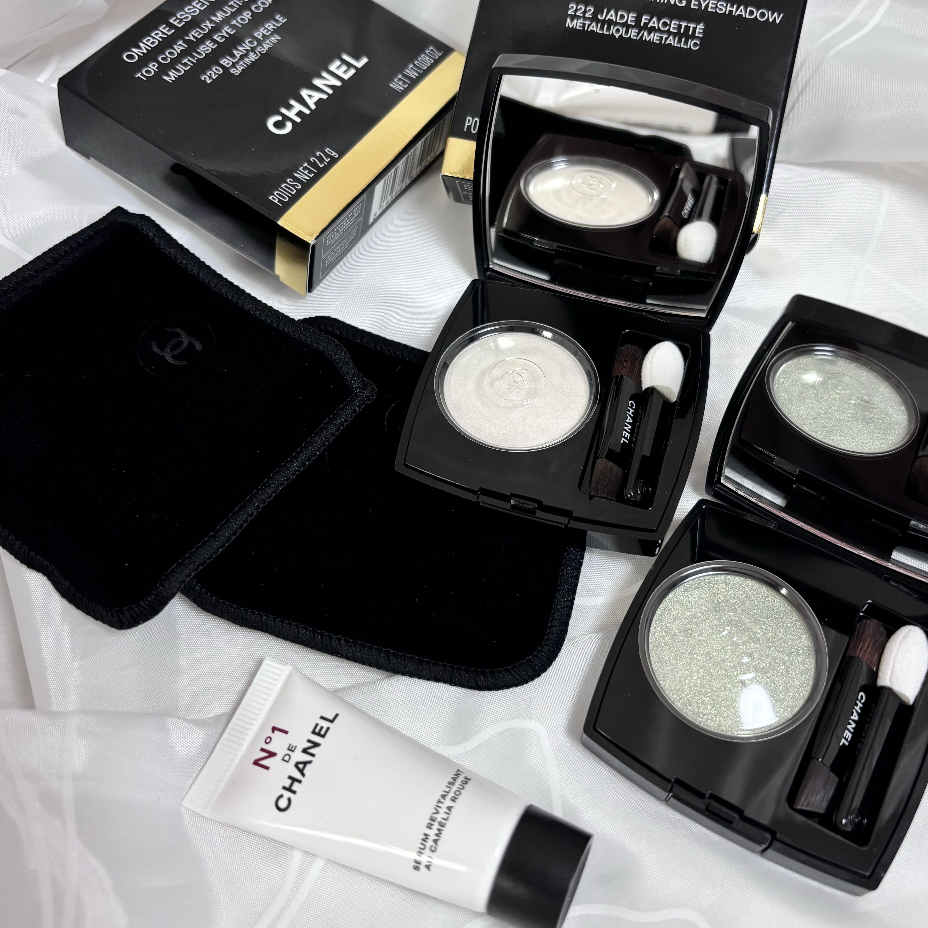 オンブル エサンシエル/CHANEL/単色アイシャドウを使ったクチコミ（1枚目）