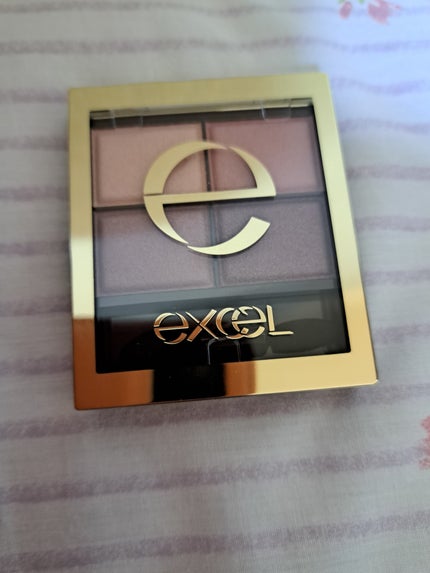 スキニーリッチシャドウ/excel/アイシャドウパレットを使ったクチコミ(3枚目)