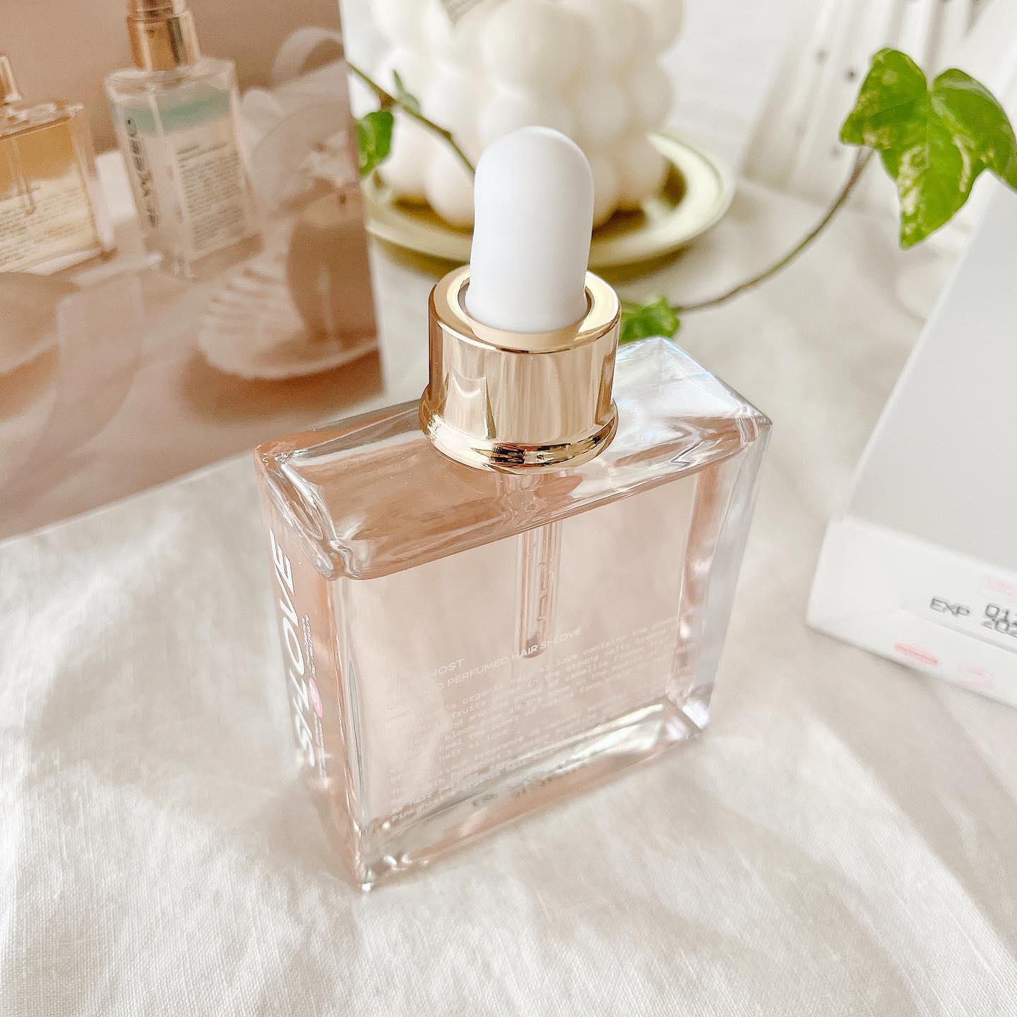 スノーホワイト/PINKGHOST/ヘアオイルを使ったクチコミ（2枚目）