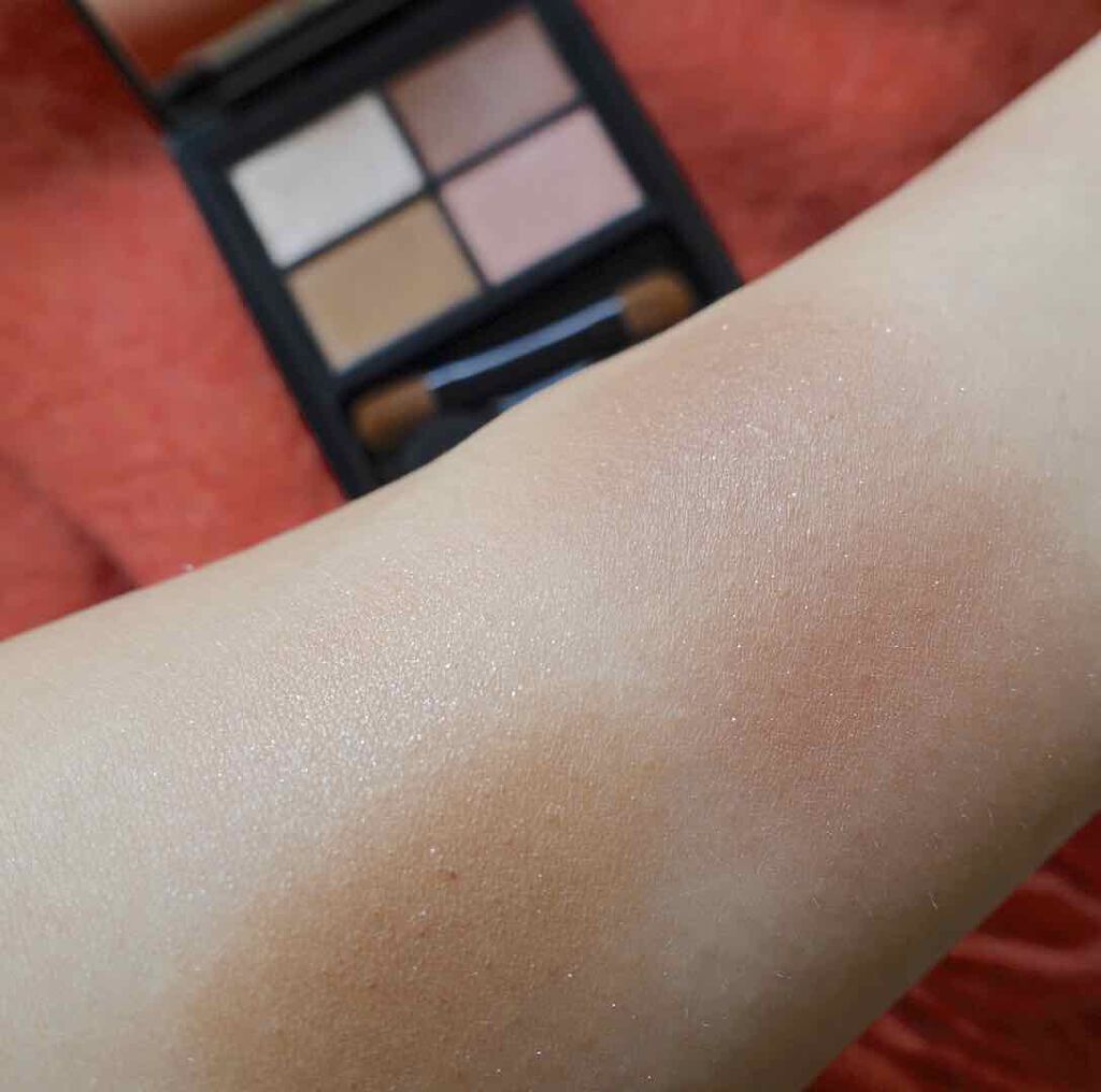 ミネラルクラッシィシャドー/エトヴォス/アイシャドウパレットを使ったクチコミ（2枚目）