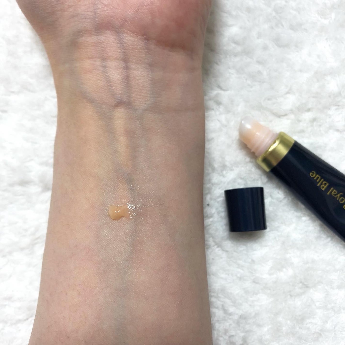 ニベア ロイヤルブルーリップ 濃密美容ケア/ニベア/リップ美容液を使ったクチコミ(4枚目)