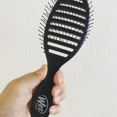 ウェットブラシ スピードドライのクチコミ「#WetBrush(#ウェットブラシ) #スピードドライ #ヘアブラシ #ブラック
軽く#簡単.....」（2枚目）