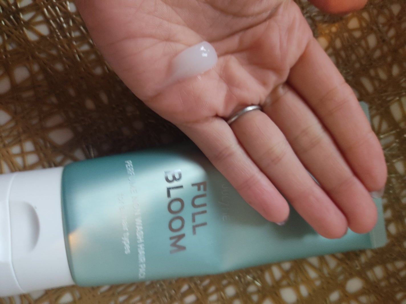 パフュームノンウォッシュヘアパック/JUL7ME/ヘアトリートメントを使ったクチコミ(2枚目)