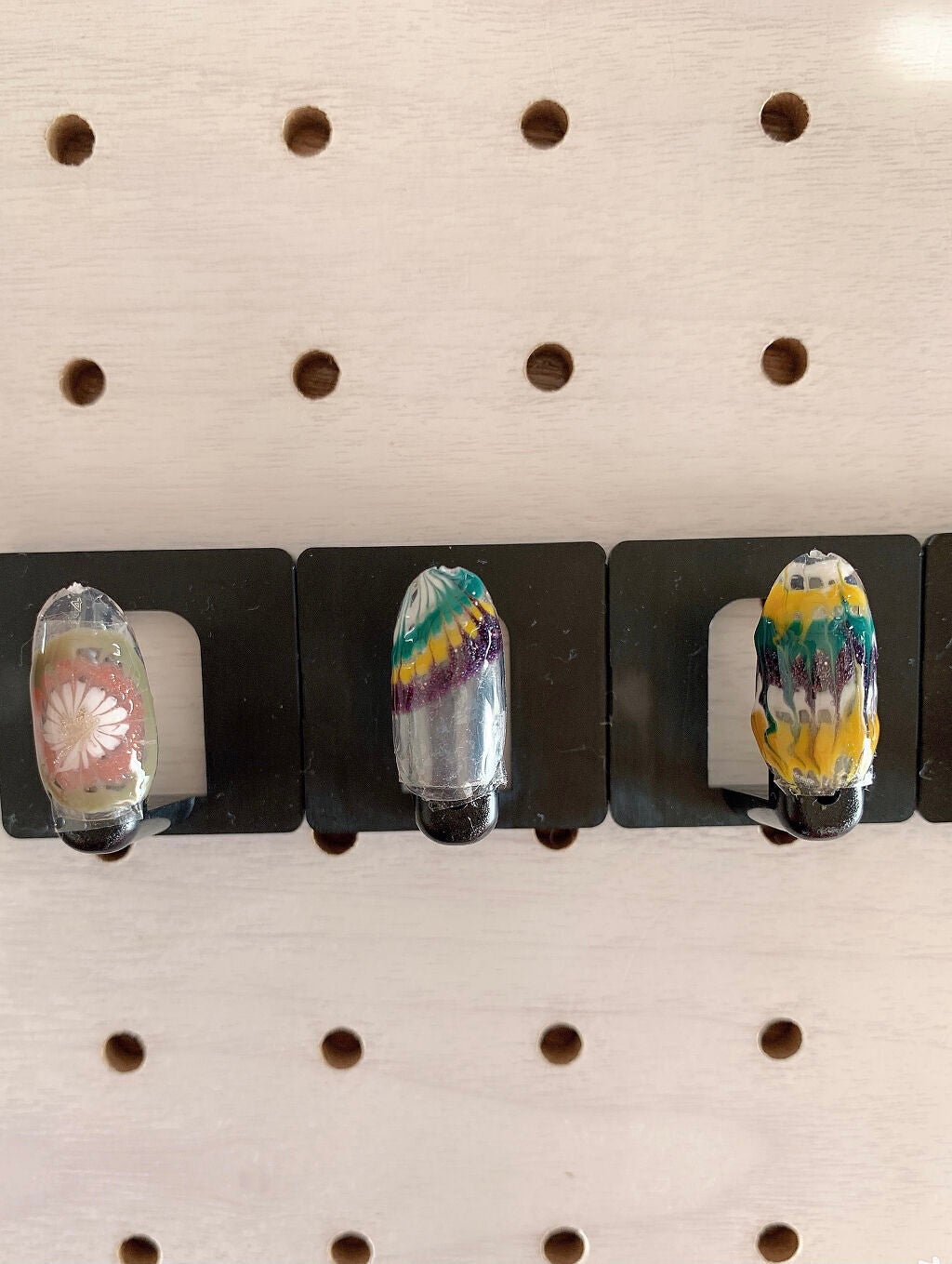 ジェルネイル(ライト対応)/セリア/ジェルネイルを使ったクチコミ(2枚目)