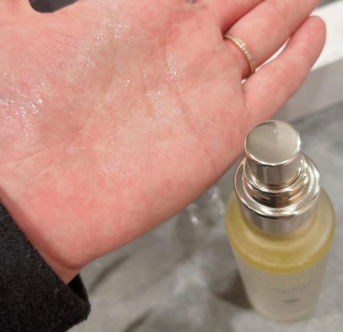 ダルバ ホワイトトリュフファーストスプレーセラム/ダルバ/ミスト状化粧水を使ったクチコミ(3枚目)