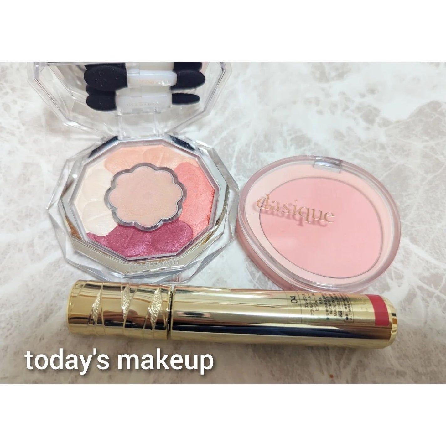 ジルスチュアート ブルームクチュール アイズ/JILL STUART/アイシャドウパレットを使ったクチコミ(1枚目)