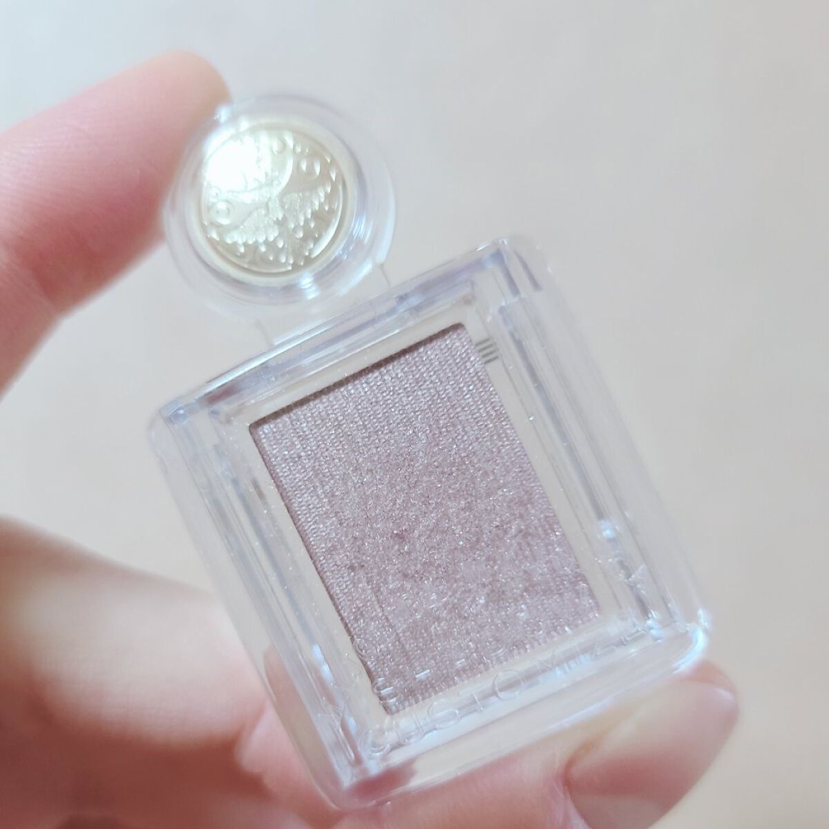 遅いけど、
え。可愛すぎる❁

MAJOLICA MAJORCAのシャドーカスタマイズ　BE384コルクを購入しました♡

✼••┈┈••✼••┈┈••✼••┈┈••✼••┈┈••✼
【使った商品】
MAJOLICA MAJORCA
シャド