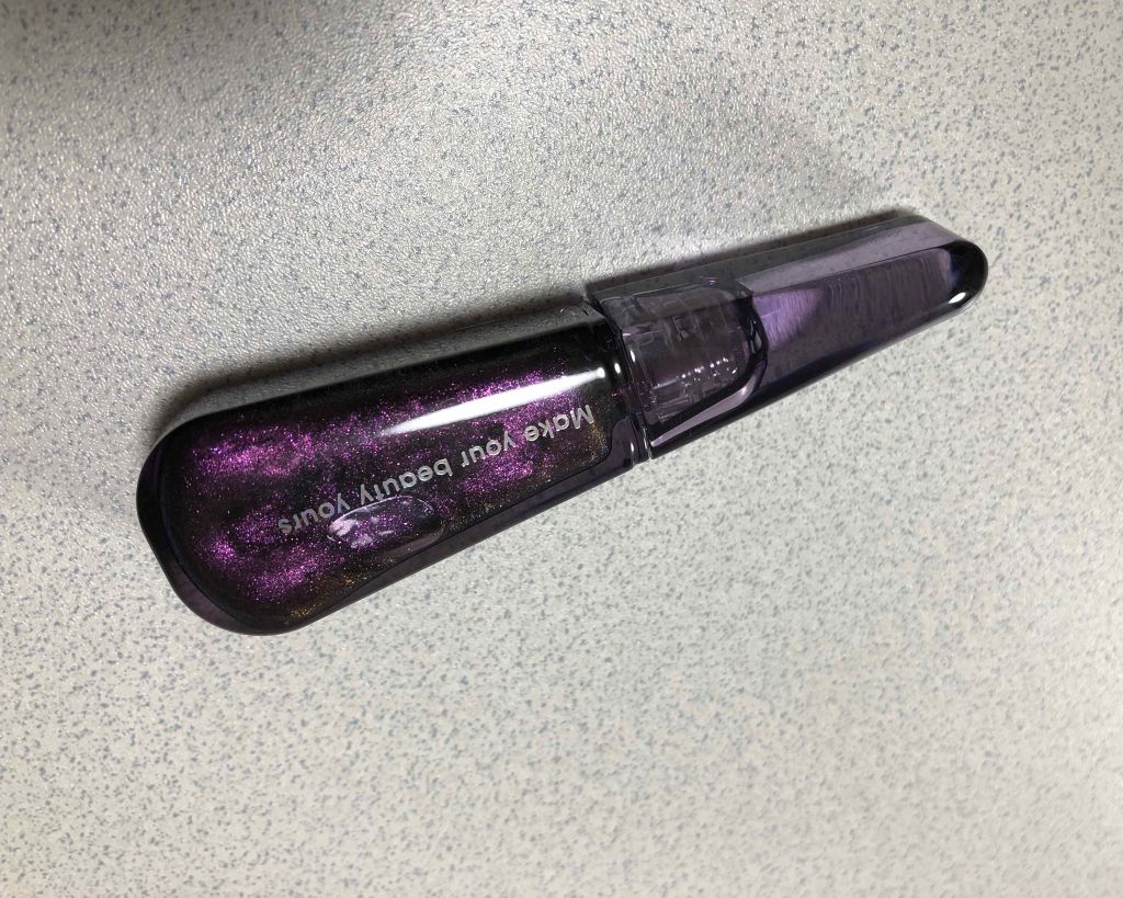 LIP38℃ +UnFrame<ホログラフィック>/UZU BY FLOWFUSHI/リップグロスを使ったクチコミ（1枚目）