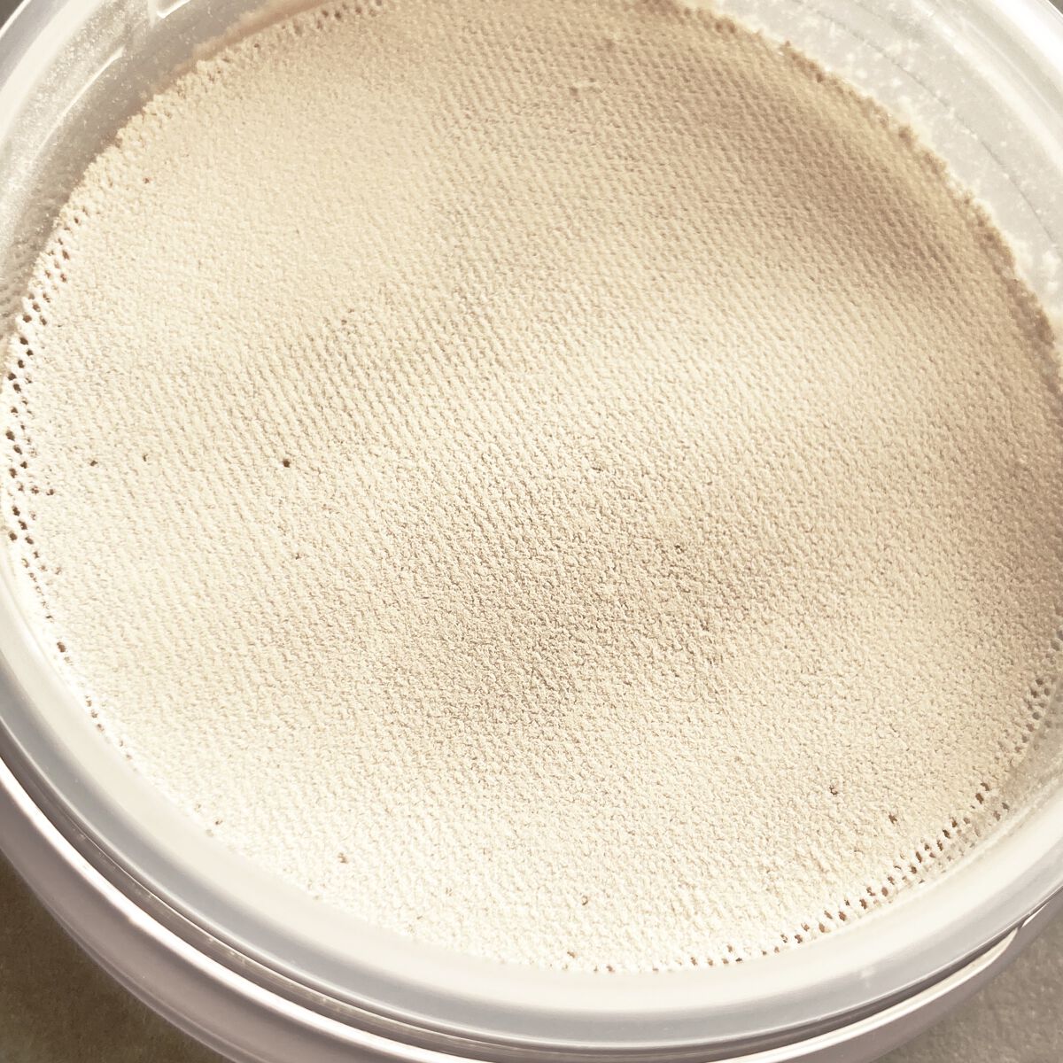 アドバンスドエシリアルスムースオペレーター ルースパウダー/THREE/ルースパウダーを使ったクチコミ（2枚目）