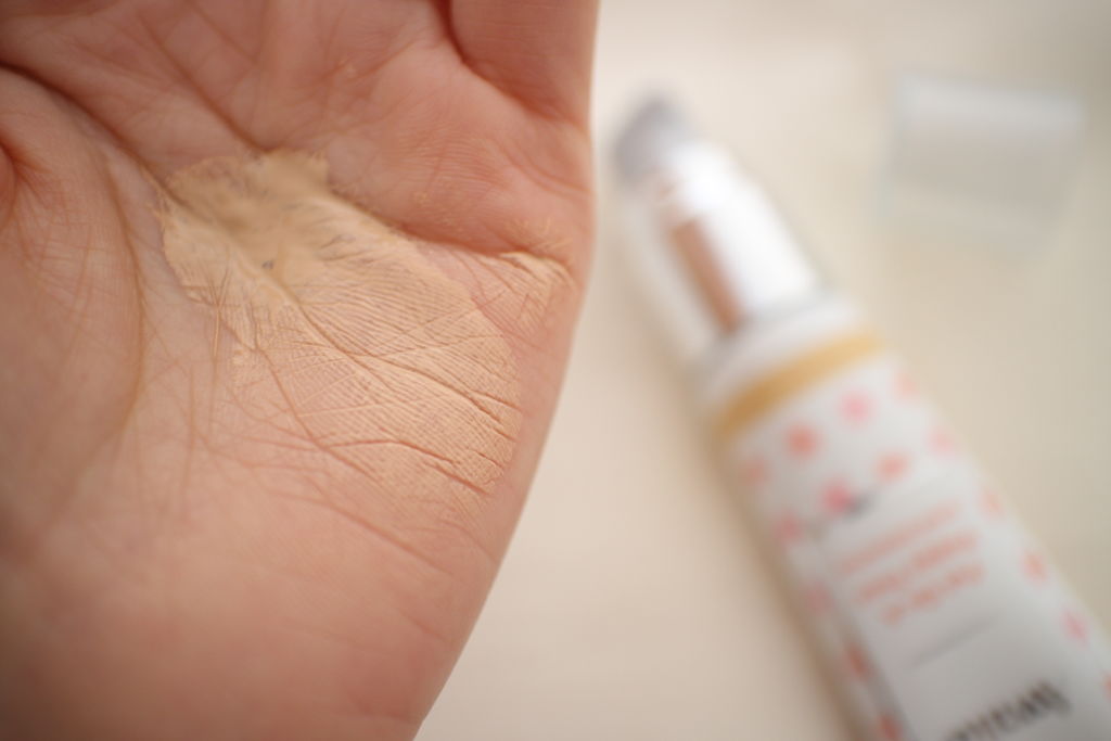 プットオンアハッピーフェイス ティンティド モイスチュアライザー/Awake/CCクリームを使ったクチコミ（2枚目）