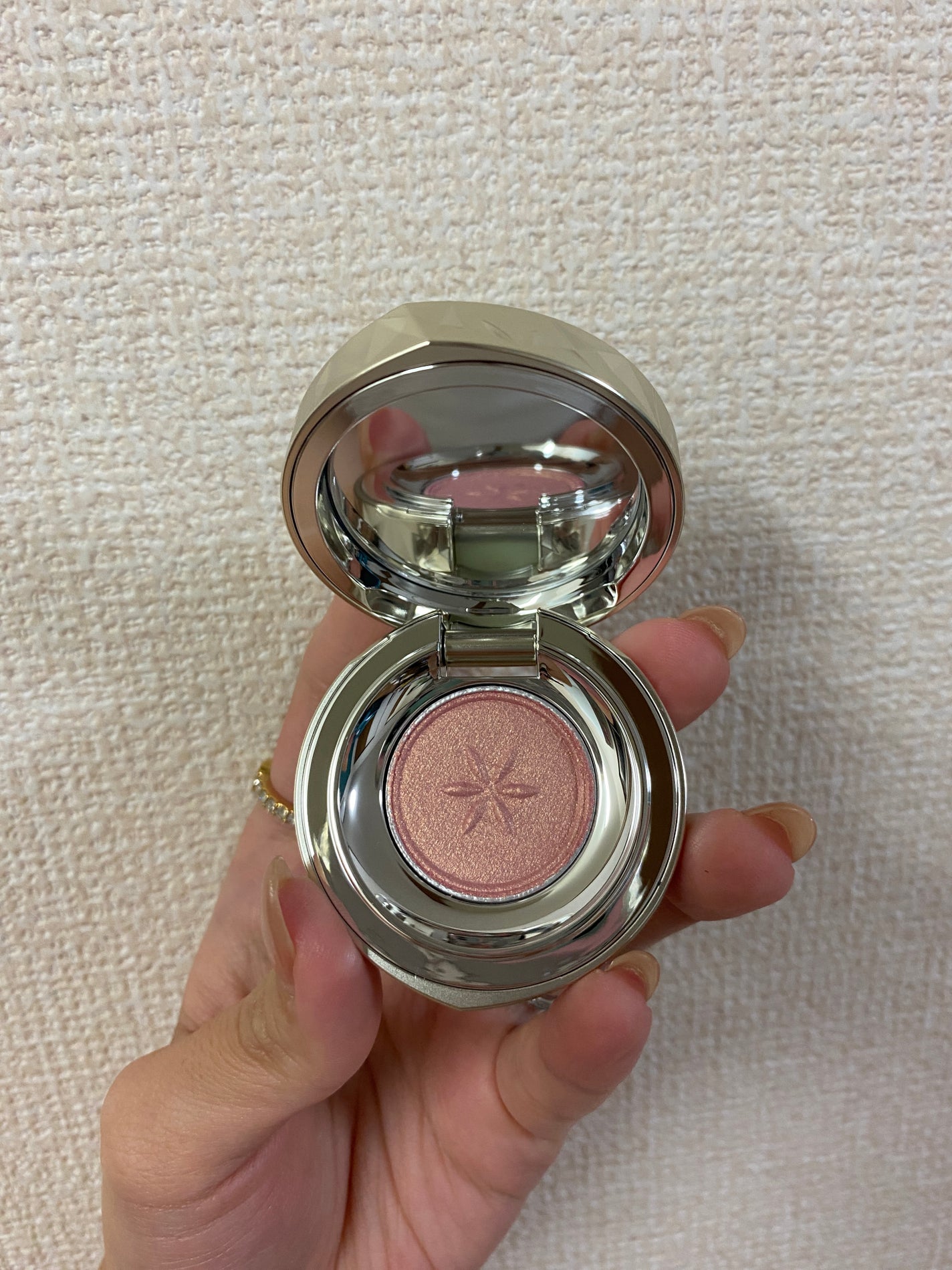 AQ アイシャドウ/DECORTÉ/単色アイシャドウを使ったクチコミ(1枚目)