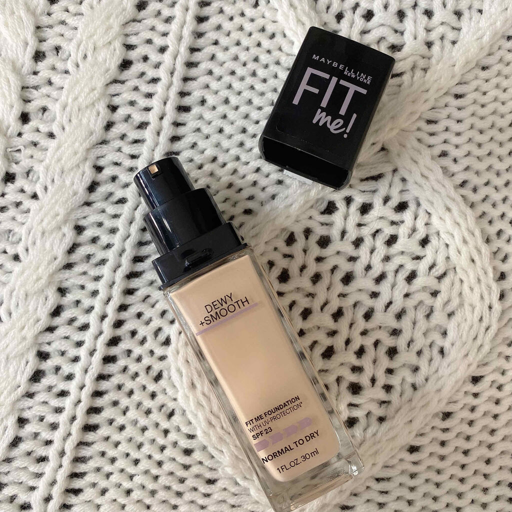 MAYBELLINE NEW YORK
フィットミーリキッドファンデーションD 103

程よくツヤを残してくれて潤いがあるファンデーションです◎個人的にツヤッとした仕上がりが好きなのでとても好みです。カバー力もそこそこあって、メイベリンは