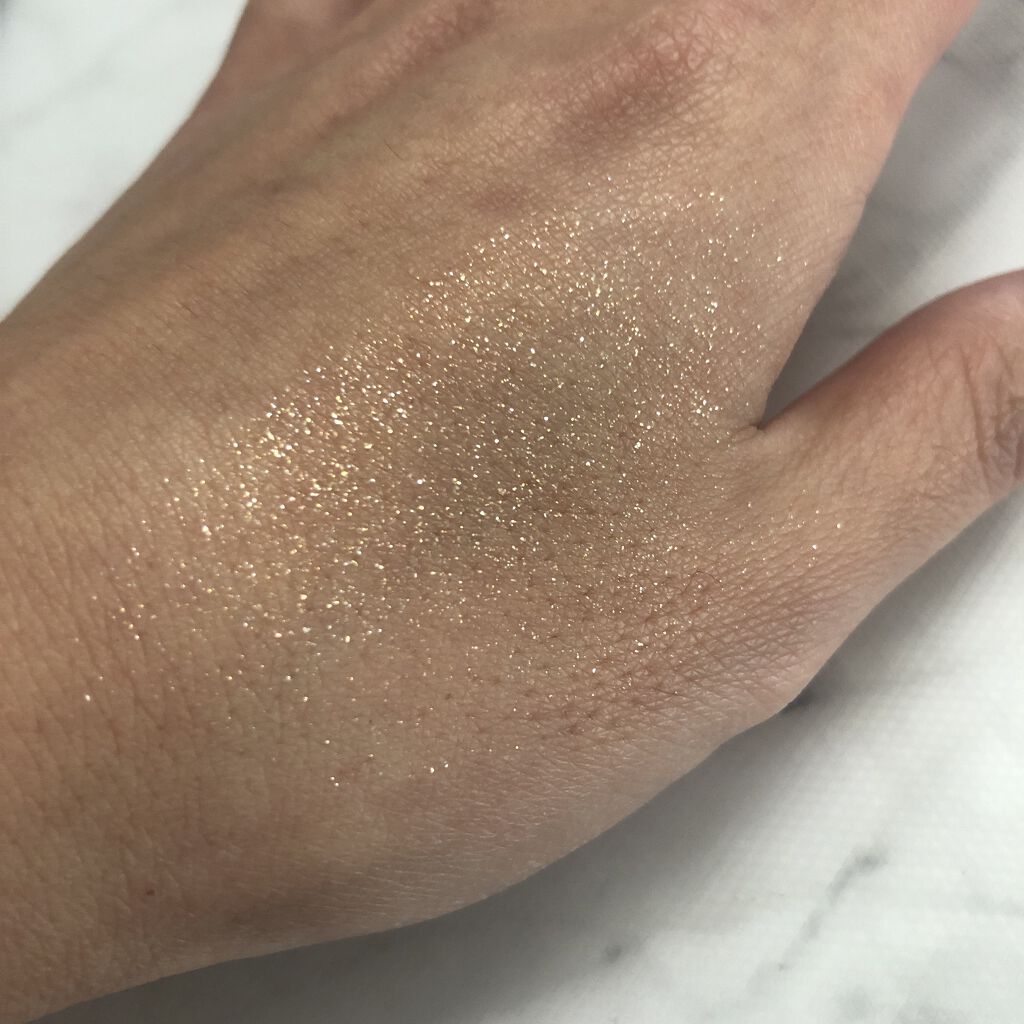 セルフィーフィックスピグメント 01 ライクザット/Witch's Pouch/単色アイシャドウを使ったクチコミ（3枚目）