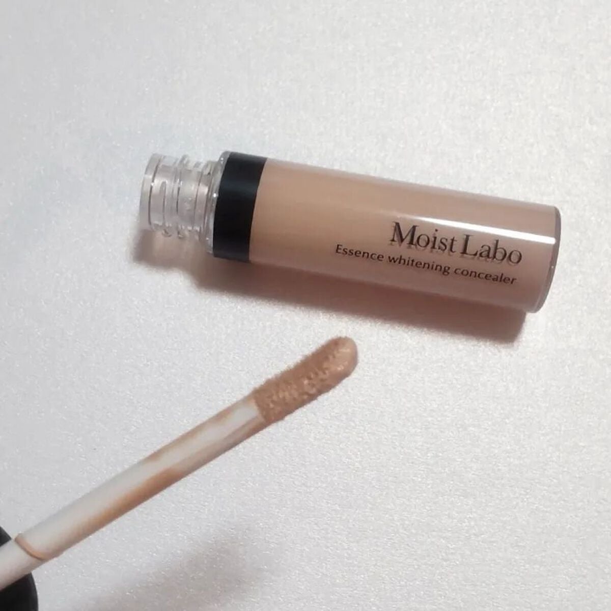 モイストラボ エッセンス薬用美白コンシーラー/Moist Labo/リキッドコンシーラーを使ったクチコミ(3枚目)