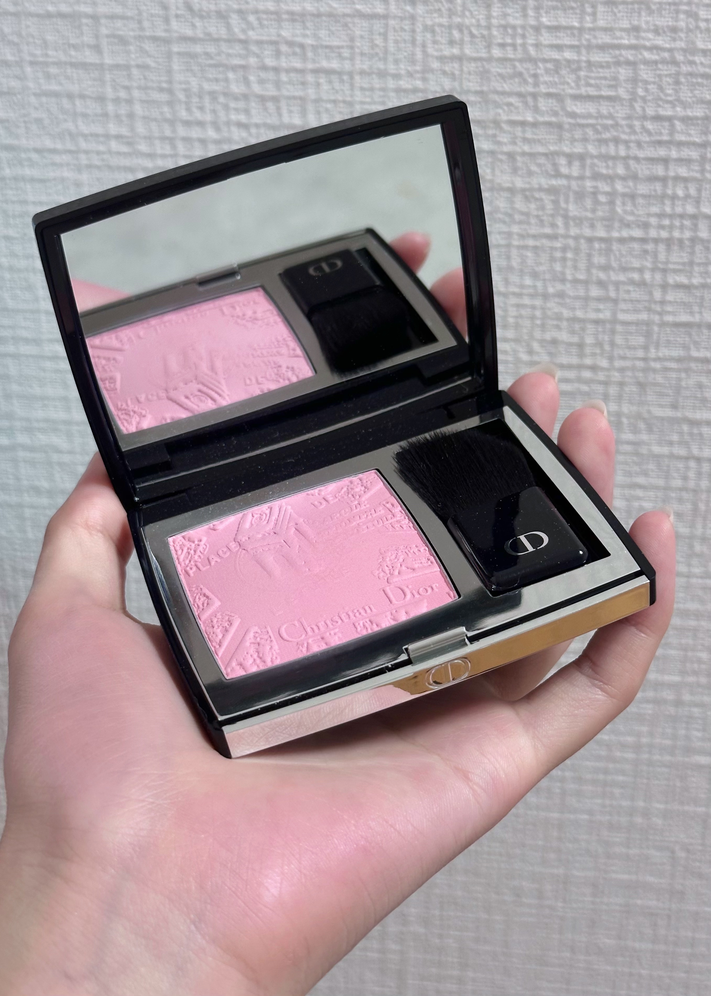 Christian Dior パウダーチーク ピンク ブラシ付き ディオール（クリスチャンディオール） ロージー グロウ 001