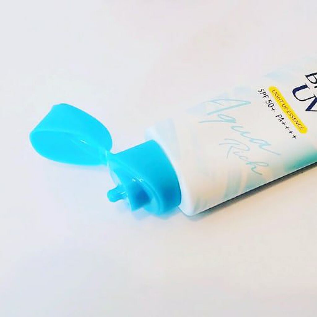 ビオレUV アクアリッチ ライトアップエッセンス/ビオレ/日焼け止めクリームを使ったクチコミ（2枚目）