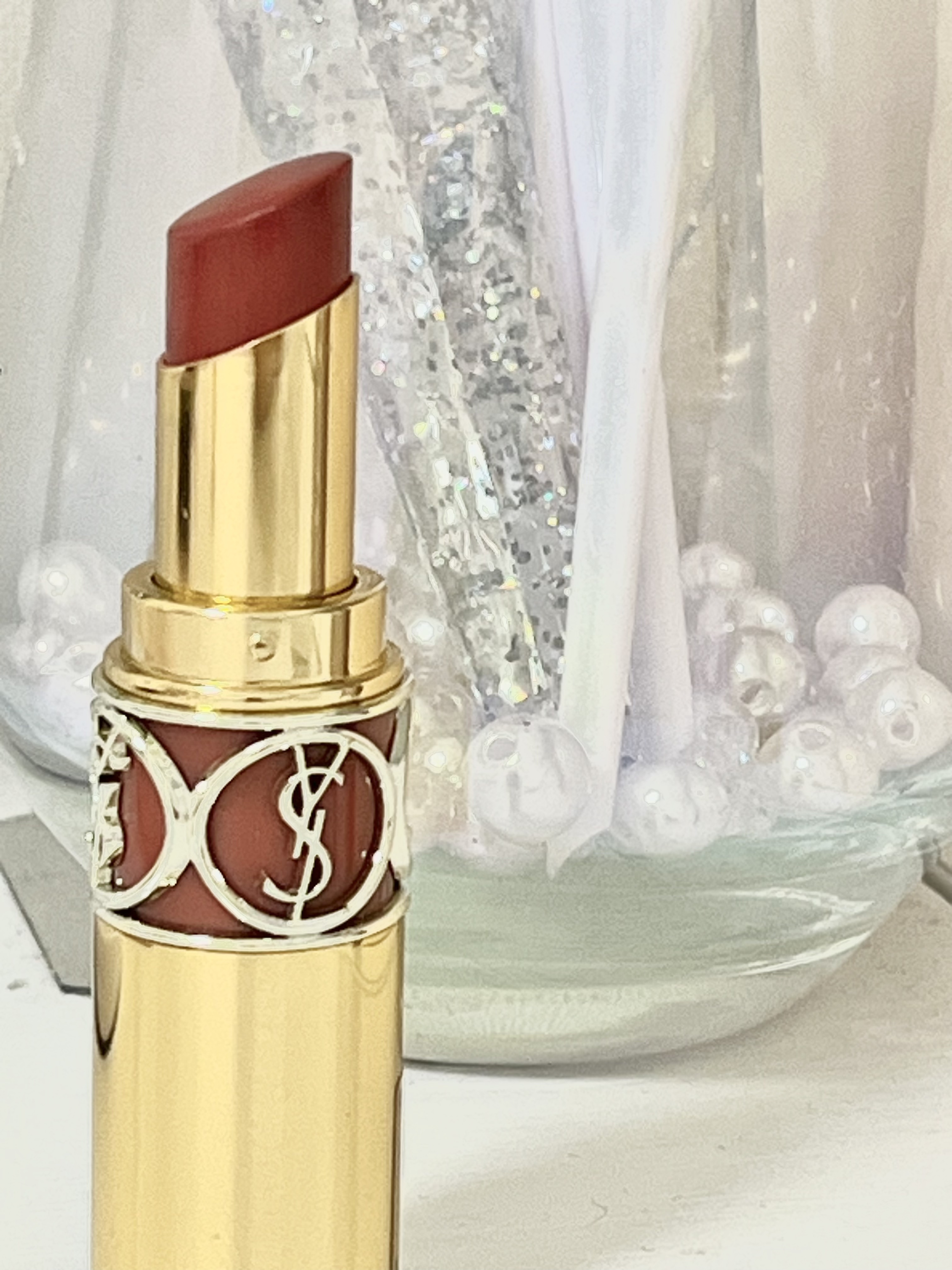 ルージュ ヴォリュプテ シャイン/YVES SAINT LAURENT BEAUTE/口紅を使ったクチコミ（2枚目）