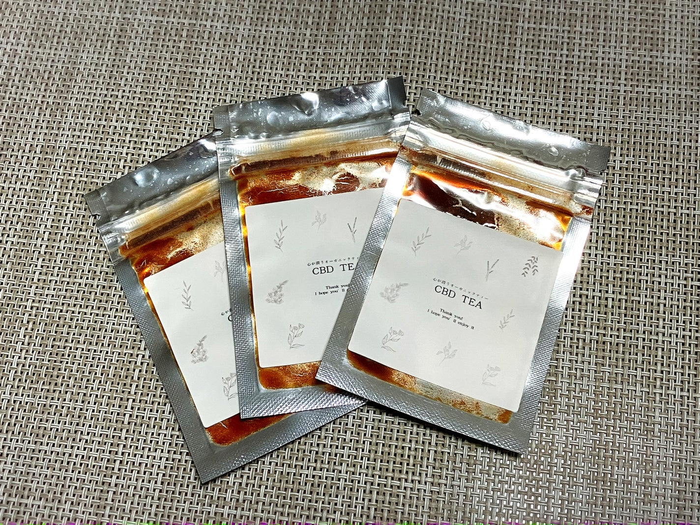 CBD TEA エンバース